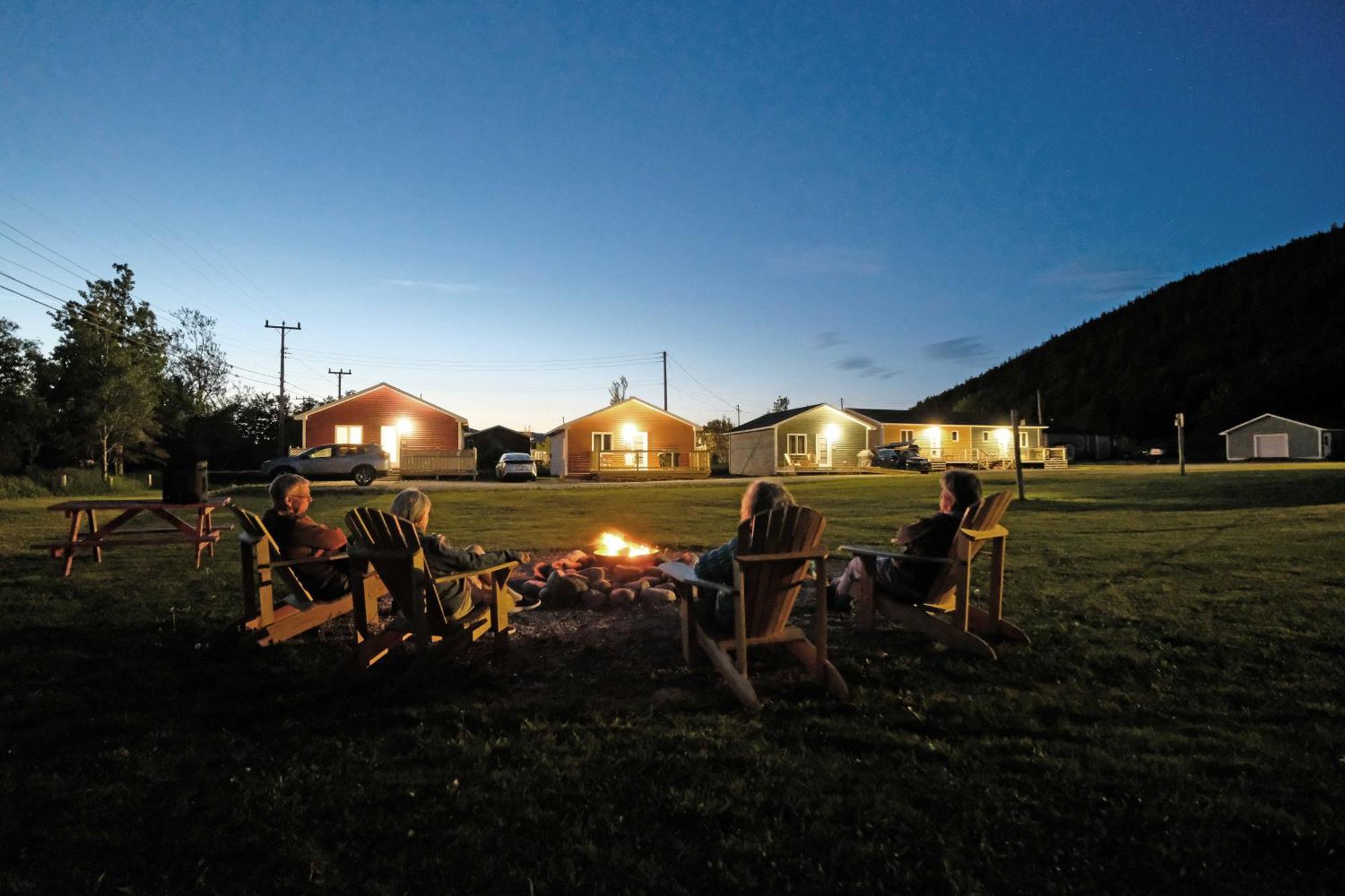 Gros Morne Basecamp Villa Norris Point Exterior photo